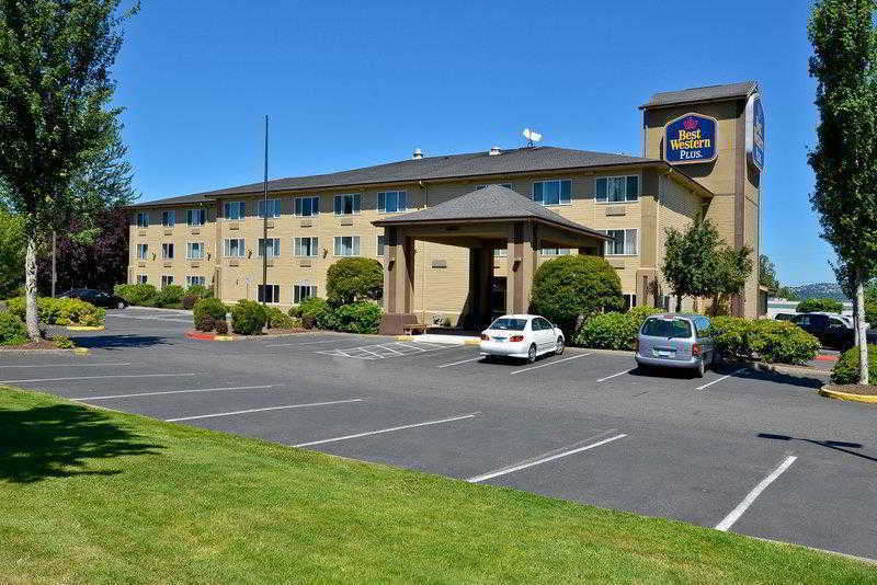 Best Western Cascade Inn & Suites Troutdale Buitenkant foto