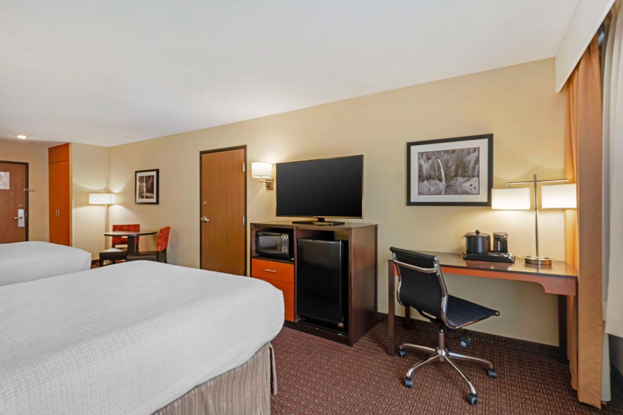 Best Western Cascade Inn & Suites Troutdale Buitenkant foto