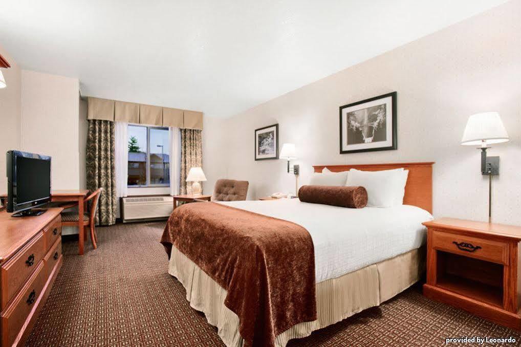 Best Western Cascade Inn & Suites Troutdale Buitenkant foto